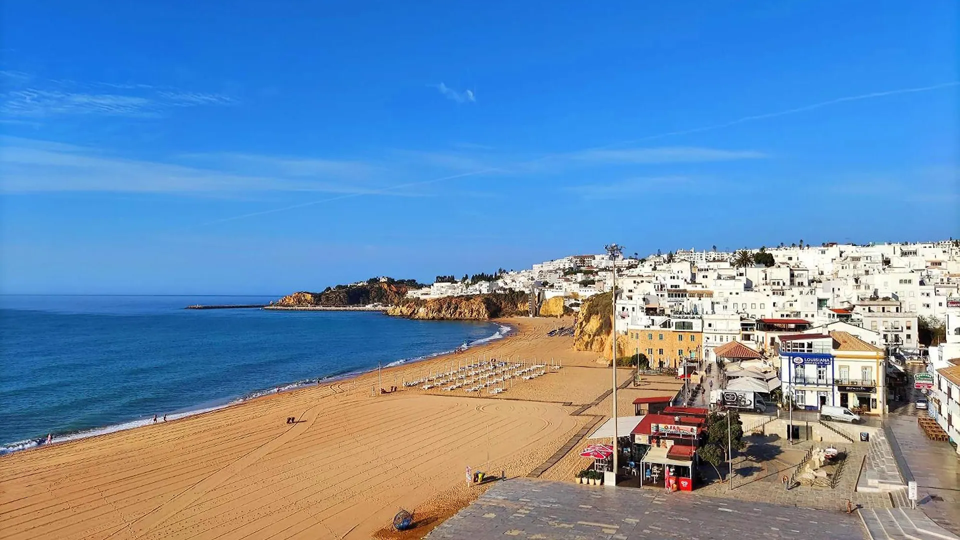 Apartment Stunning Sunrise & Sunset Rooftop Condo By Becherish Albufeira