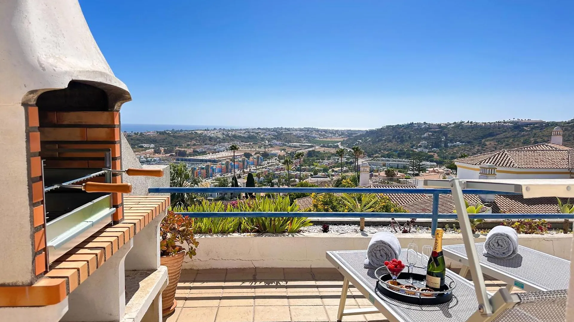 Appartement Stunning Sunrise & Sunset Rooftop Condo By Becherish Albufeira