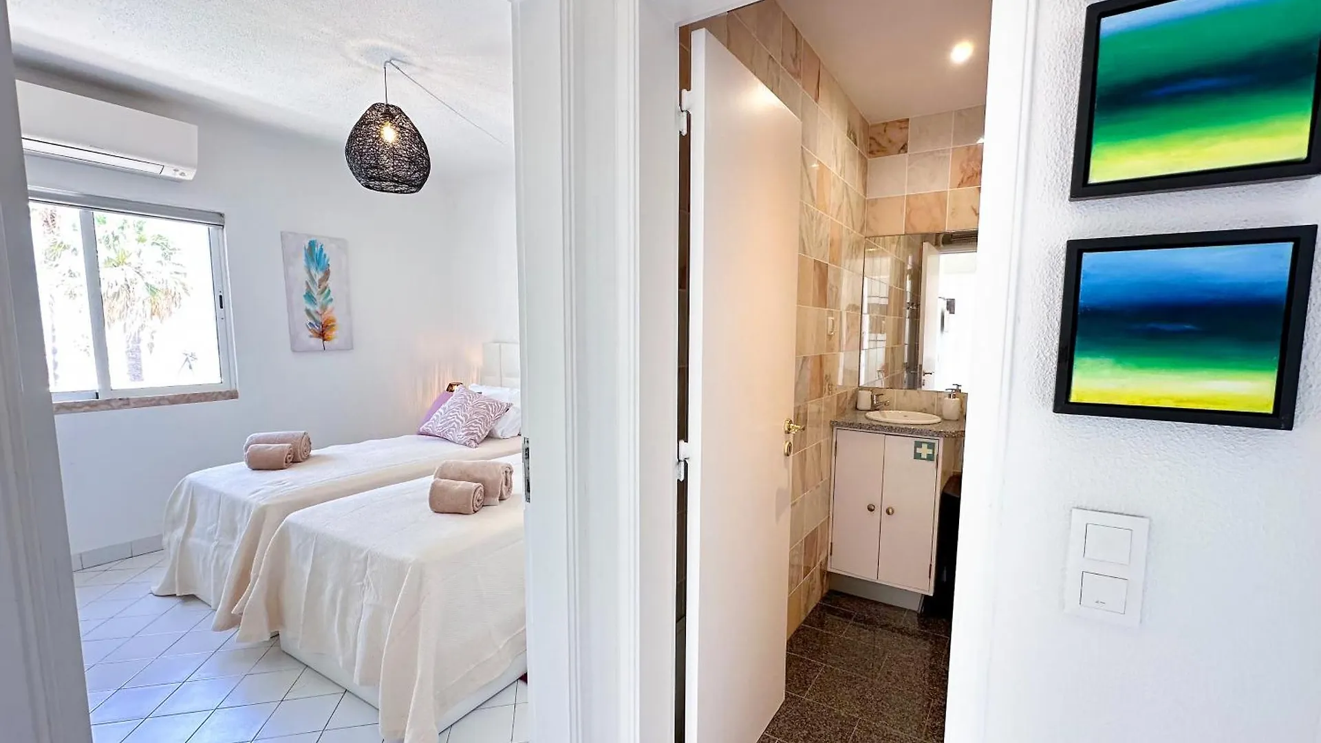 Stunning Sunrise & Sunset Rooftop Condo By Becherish Albufeira