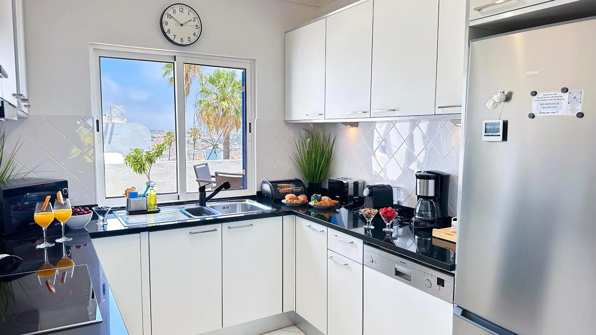 Apartament Stunning Sunrise & Sunset Rooftop Condo By Becherish Albufeira